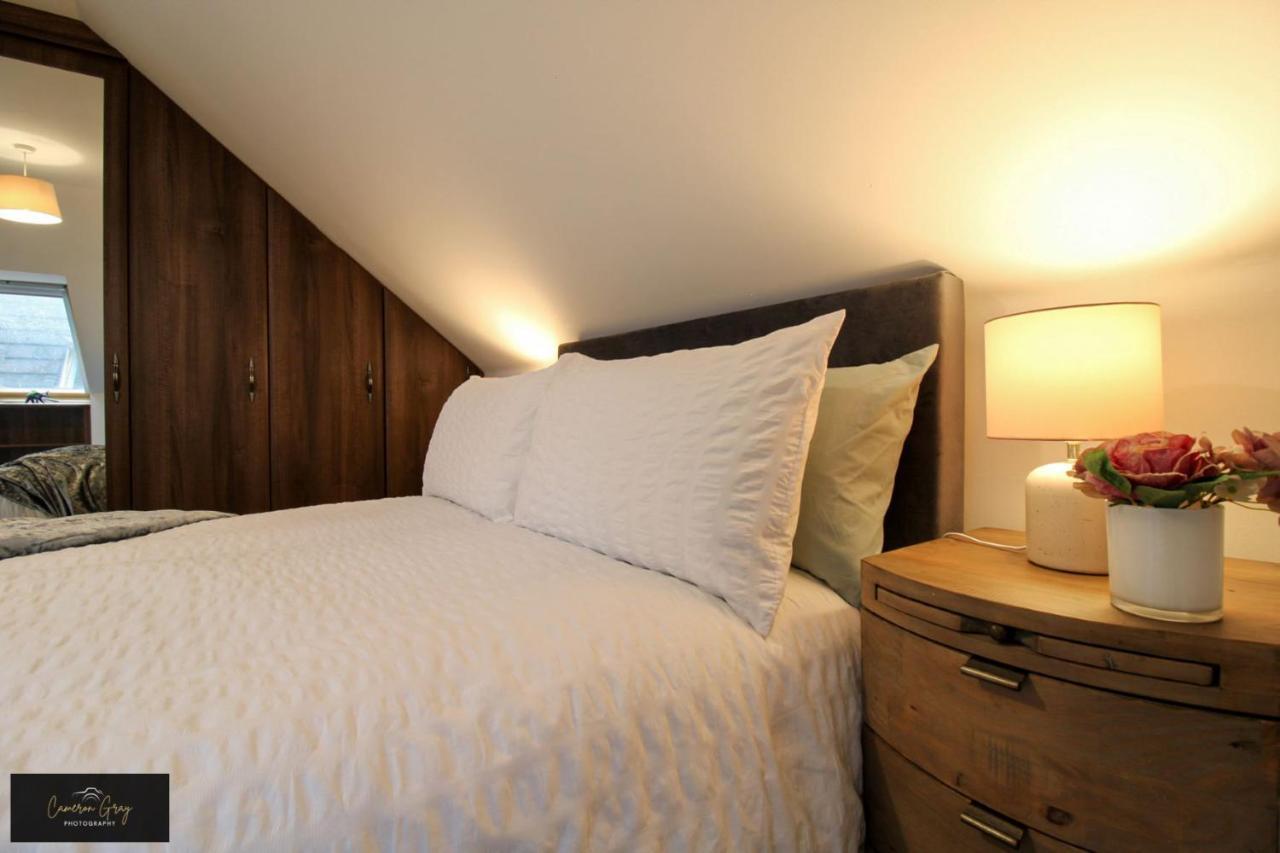Nice 2 Bed House, Office, Wi-Fi, Free Parking Belfast Exterior foto