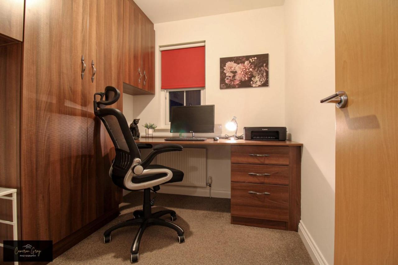 Nice 2 Bed House, Office, Wi-Fi, Free Parking Belfast Exterior foto