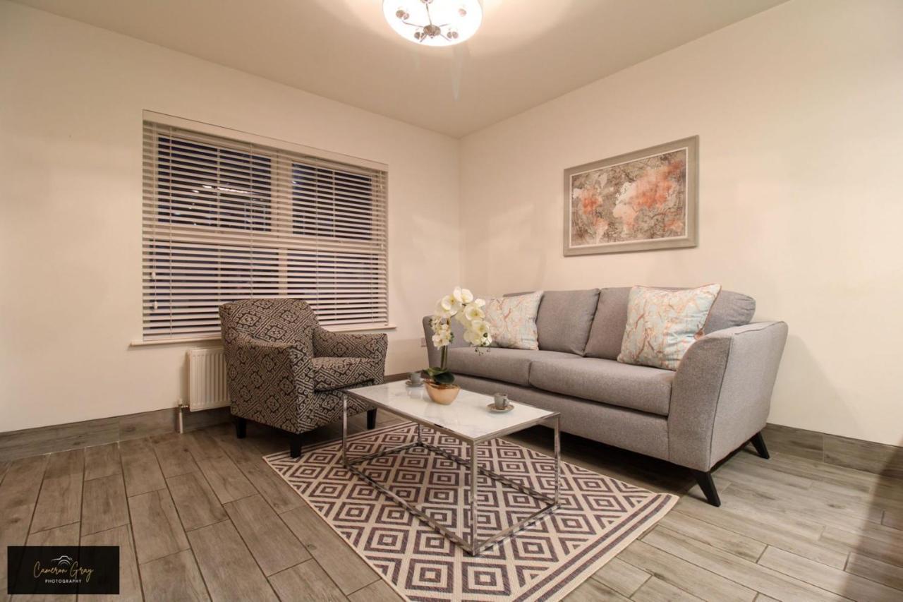Nice 2 Bed House, Office, Wi-Fi, Free Parking Belfast Exterior foto